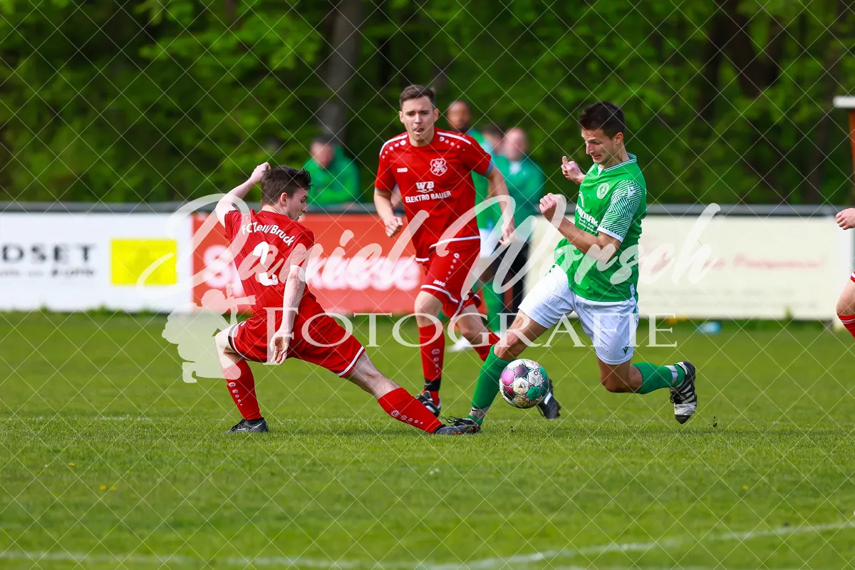 30.04.2023 - FC Zell-Bruck - SV Straß